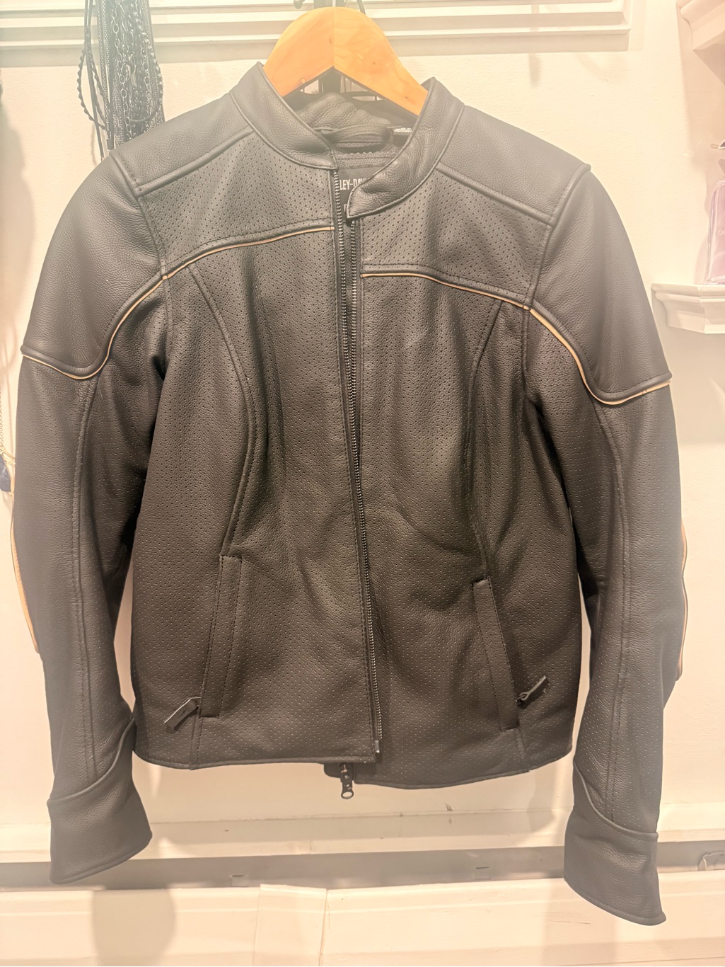 Harley Davidson Perforated (For Ventilation) Leather Jacket! Super Cute!